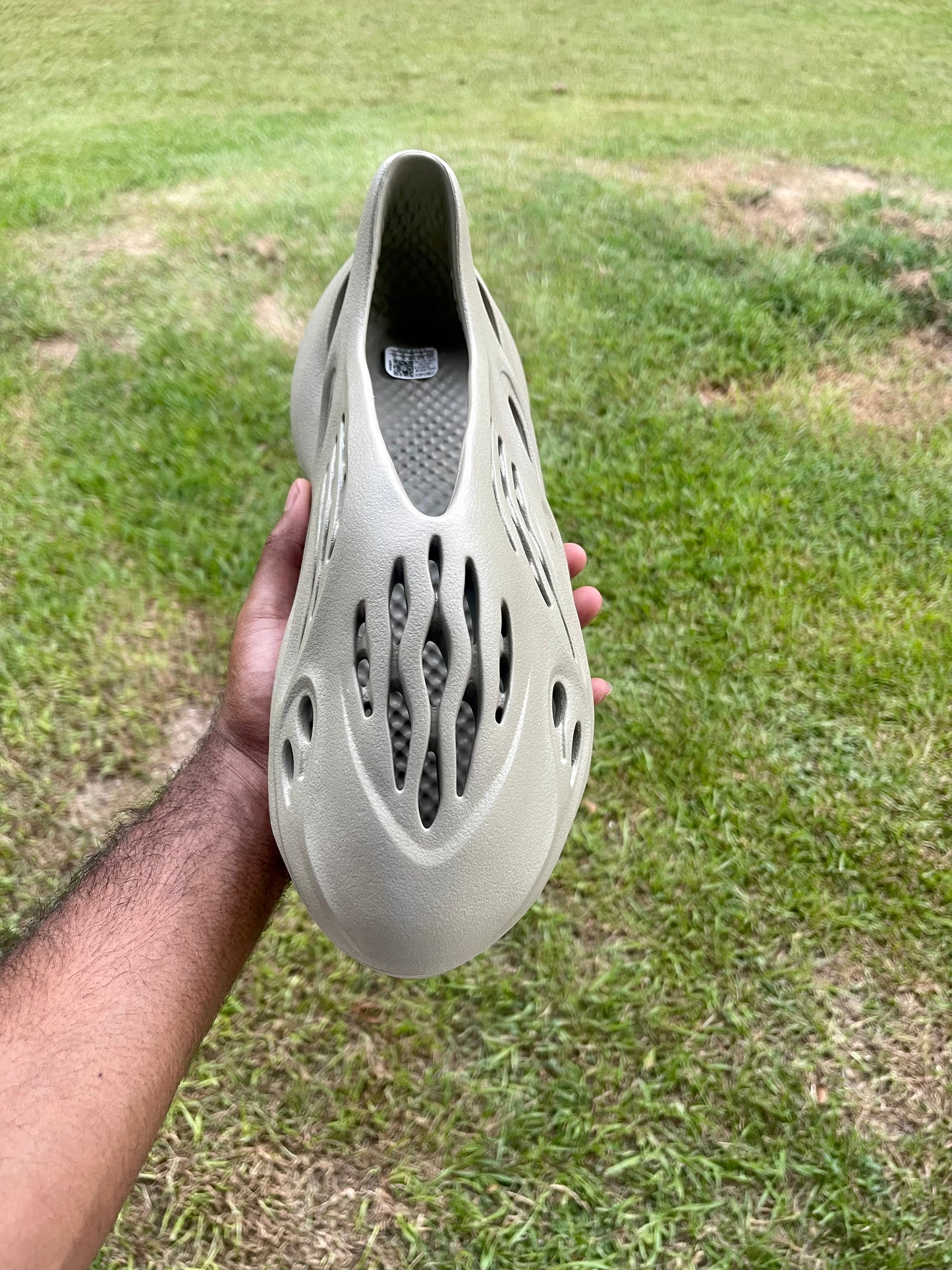 YEEZY FOAM RUNNER 'STONE SALT'