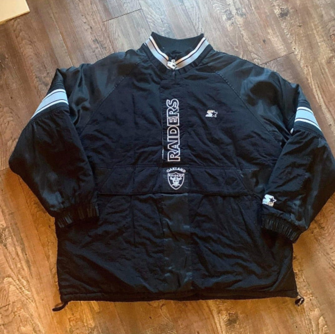 90s Oakland Raiders Vintage puffer jacket. Large