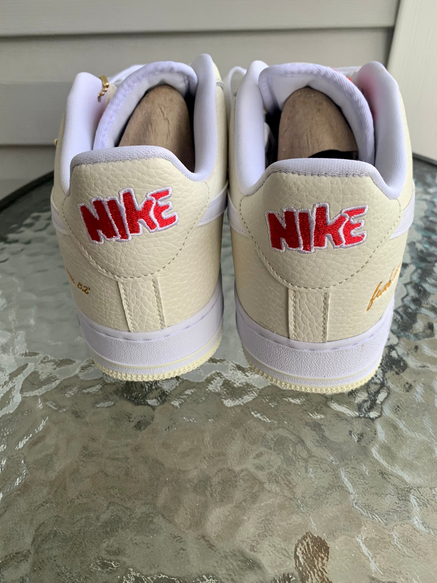 NIKE AIR FORCE 1 '07 PRM EMB *POPCORN*