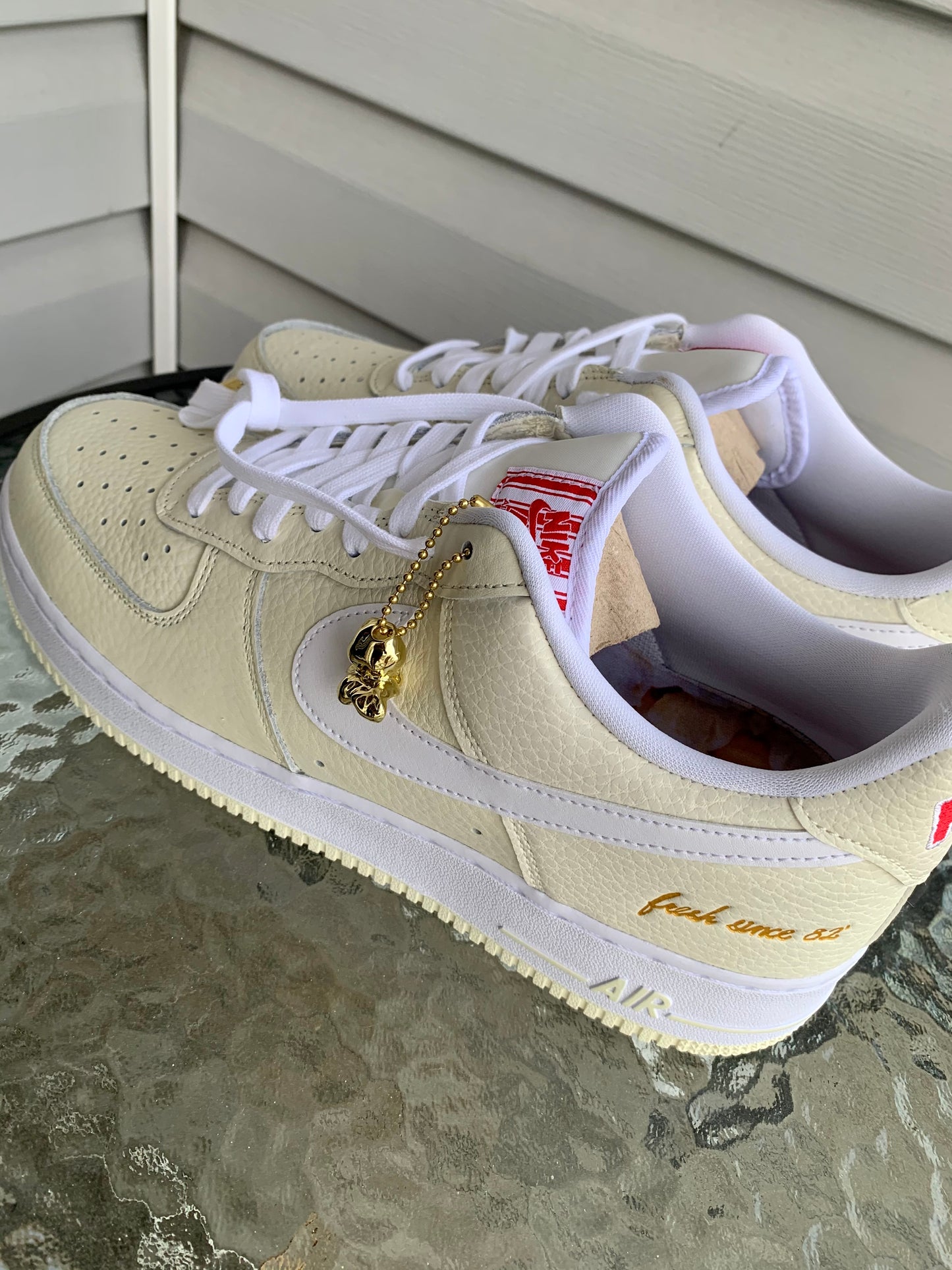 NIKE AIR FORCE 1 '07 PRM EMB *POPCORN*