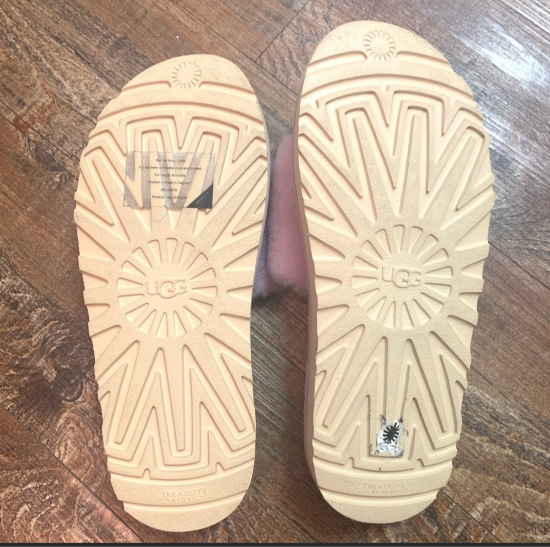 UGG Laton fluffy platform fur slides pink/purple