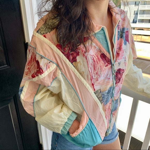 Vintage retro 90's floral windbreaker jacket