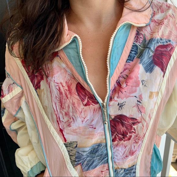 Vintage retro 90's floral windbreaker jacket