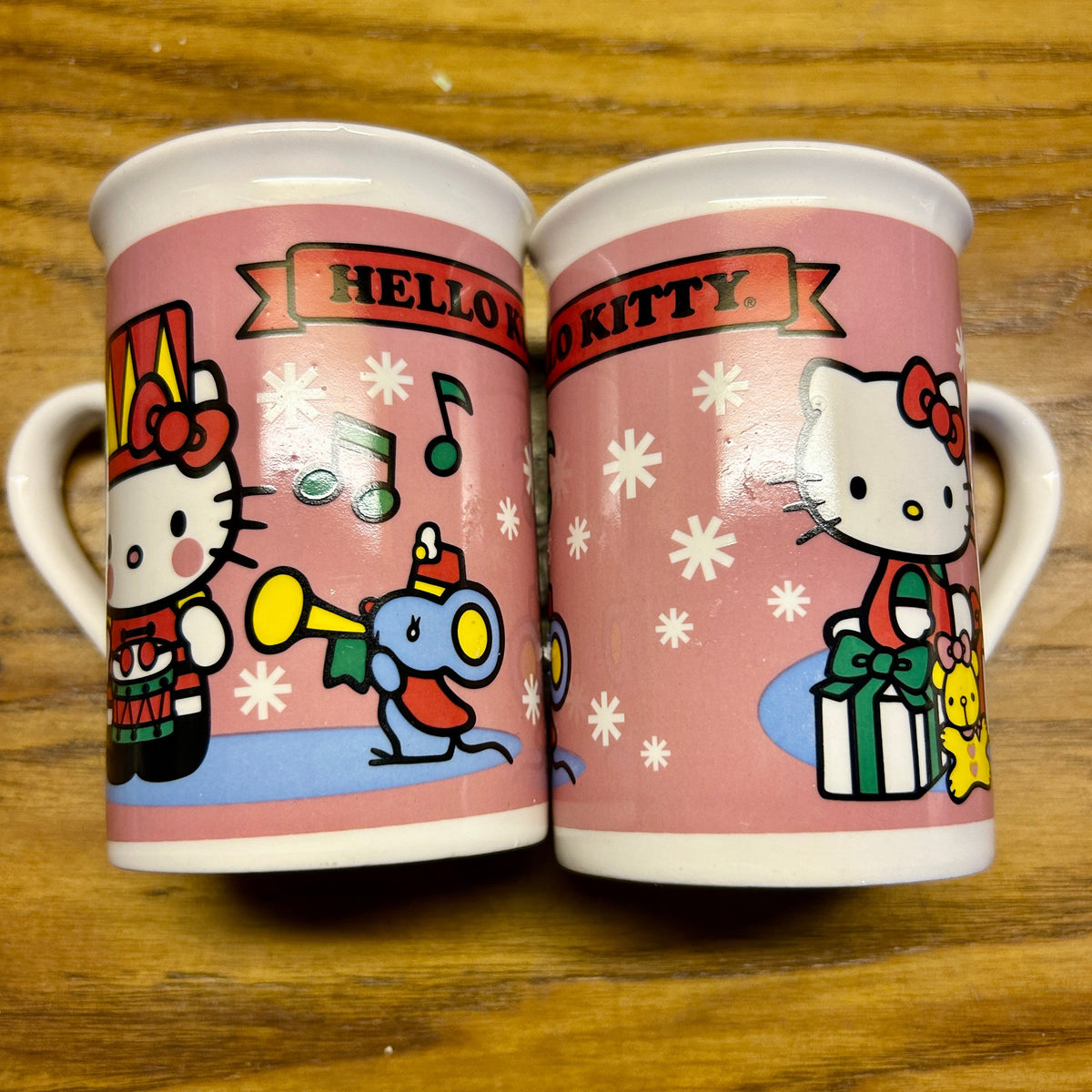 Sanrio Hello Kitty Coffee Mugs Set of 2 Pink Holiday Christmas Ceramic Cups 2013