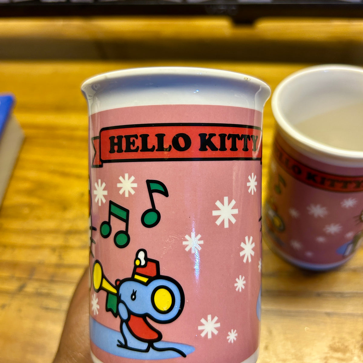 Sanrio Hello Kitty Coffee Mugs Set of 2 Pink Holiday Christmas Ceramic Cups 2013